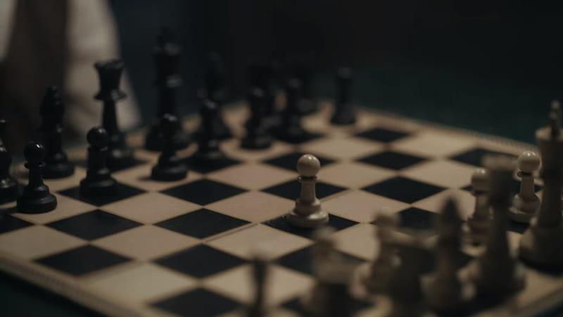 My One Major Nitpick, As A Chess Player: This Is Not The Queen's Gambit. It's Just D4. Don't Know How They Messed This Up. : R Queensgambit, HD wallpaper
