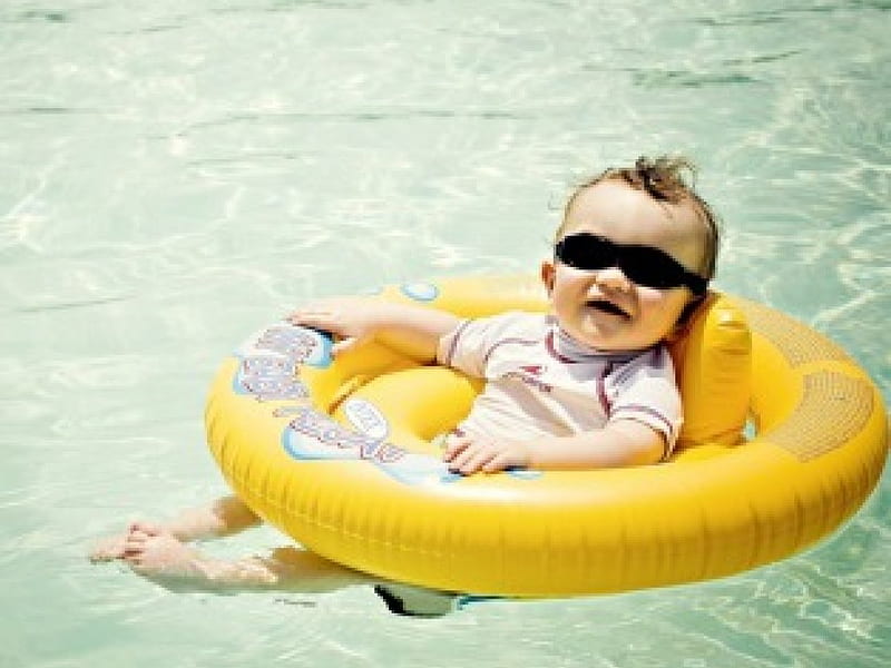 enjoying the sun by the pool, sun glasses, smile, baby, swimming pool, HD wallpaper