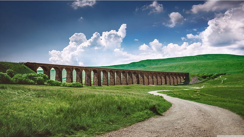 Viaduct Passing a Green Field, HD wallpaper