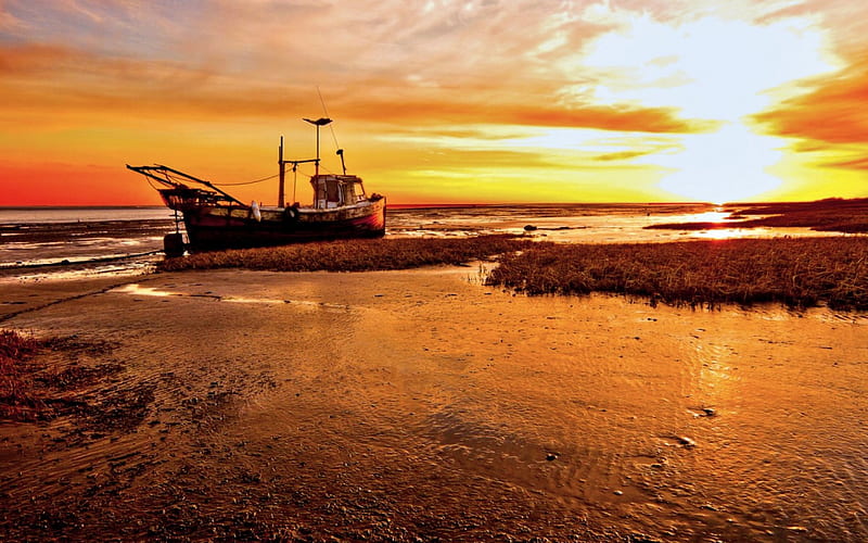 LOW TIDE at DUSK, beach, ship, river, sunset, sea, HD wallpaper