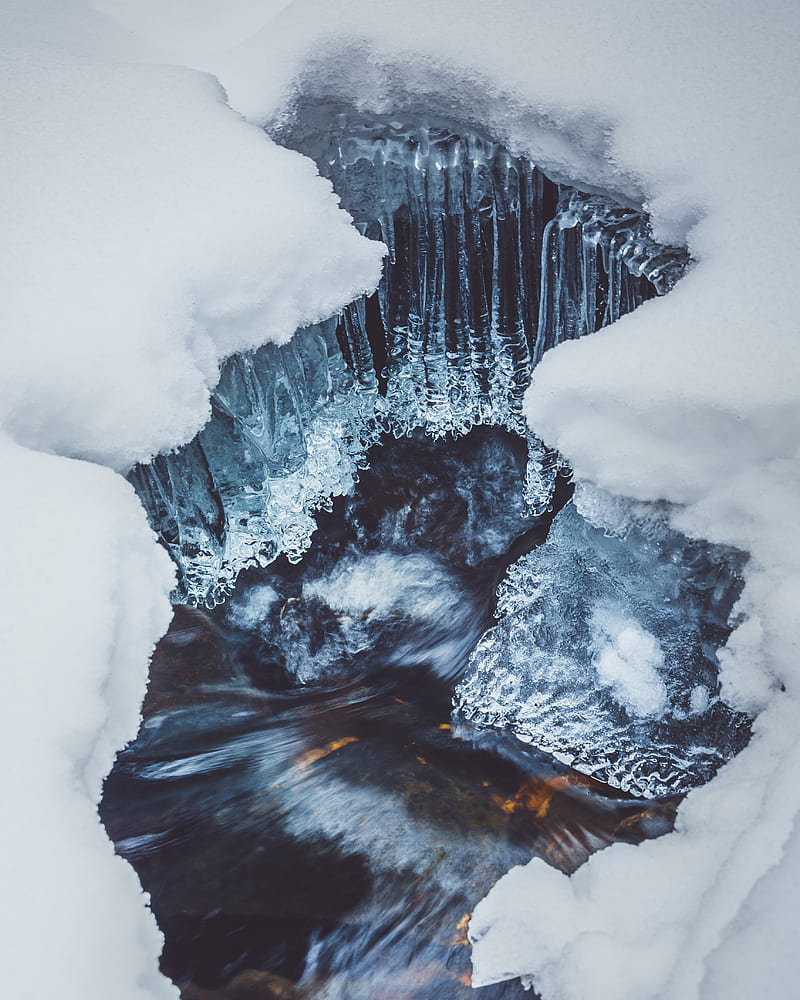 white snow on black and brown rock formation, HD phone wallpaper