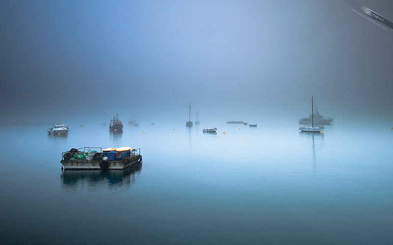 Tide Up in the Mist, fog, mist, sea, breakwater, boats, brixham, moody, coast, blue, HD wallpaper