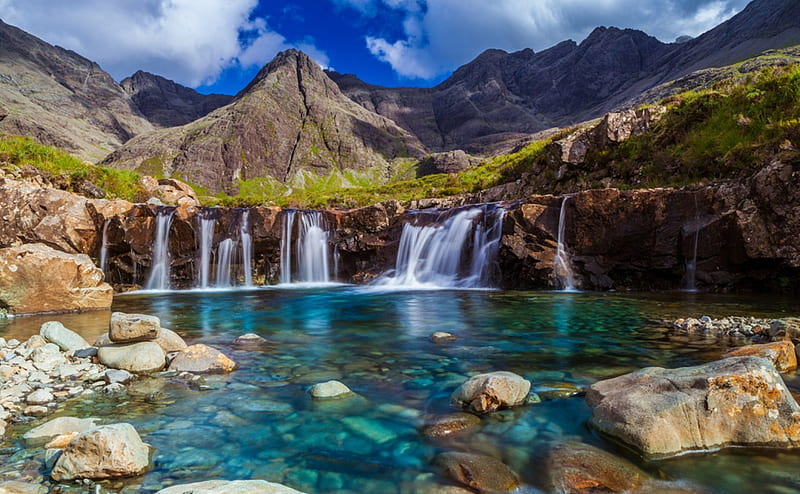 Blue Pool, Isle Of Skye, bonito, clouds, waterfalls, mountain, crystal water, Scotland, river, white, blue, HD wallpaper