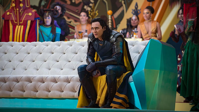 Tom Hiddleston Sitting Loki Movies Loki, HD wallpaper