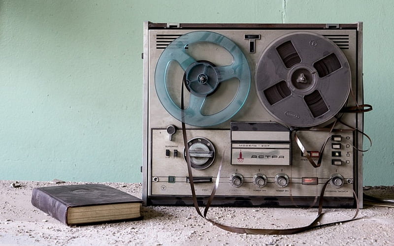 8,500+ Vintage Tape Recorder Stock Photos, Pictures & Royalty-Free Images -  iStock