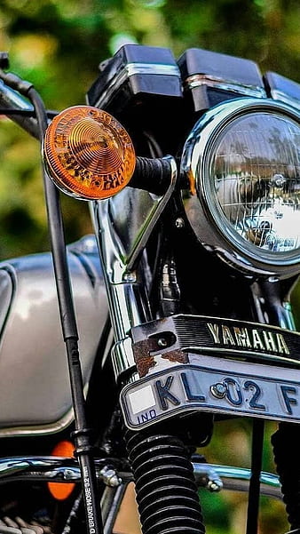 Yamaha RX 100: This bike outperforms Bullet with a mileage of 75kmpl and  amazing features, making it a powerful bike - APANABIHAR