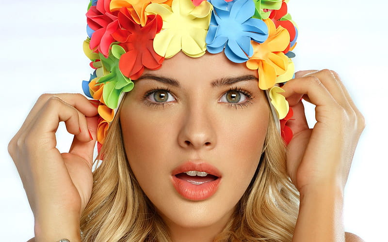 colorful cap, red, pretty, female, model, closeup, yellow, blonde, bonito, cute, green, flowers, beauty, face, blue, HD wallpaper