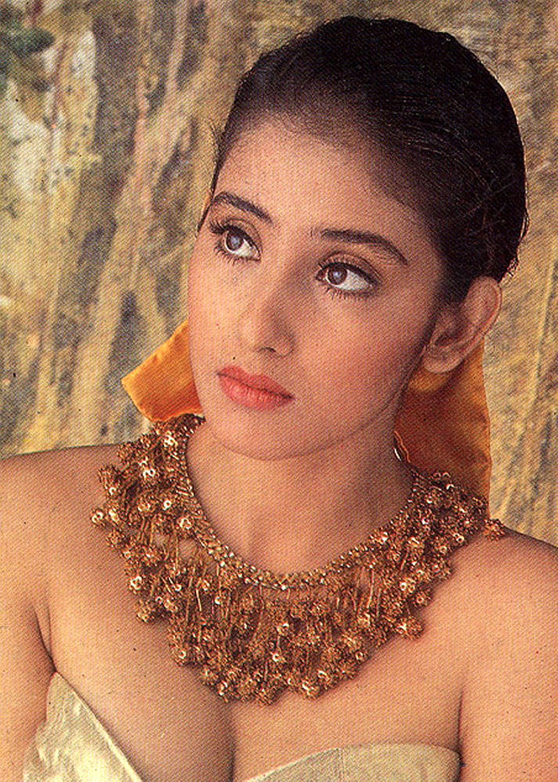 Manisha Koirala, actress, bollywood, queen, HD phone wallpaper | Peakpx