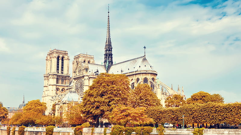 Notre Dame De Paris With Background Of Clouds And Blue Sky Travel, HD wallpaper