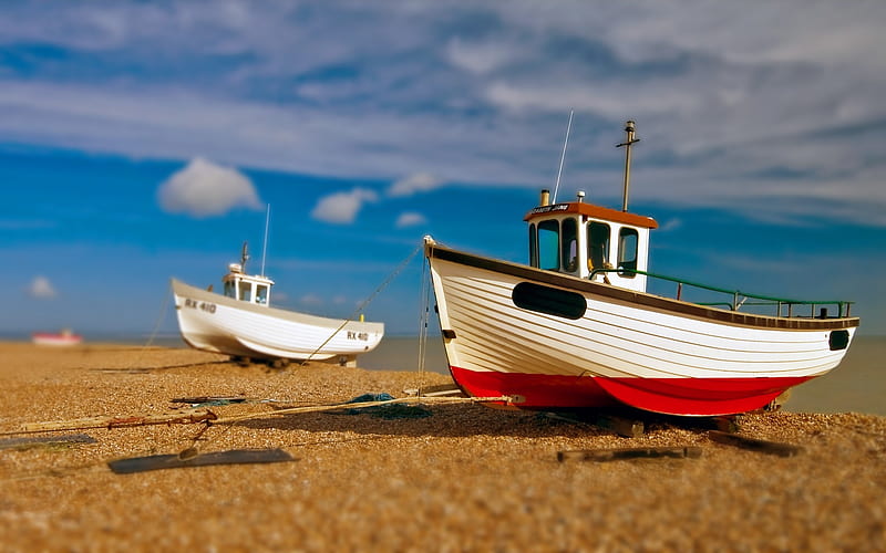 boat moored on the beach, HD wallpaper