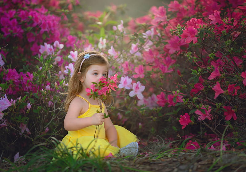 Little Girl, Girl, Flowers, Child, Nature, HD wallpaper | Peakpx