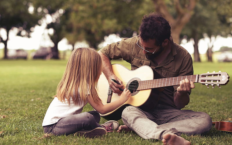 First guitar lesson, guitar, girl, copil, child, man, father, lesson, HD wallpaper