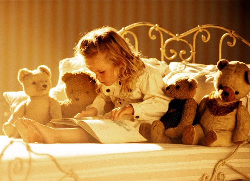 Our first friends(for Tatjana), reding, friend, book, bedroom, bed, kid, child, toys, friends, stuffed toys, pic, wall, girl, bears, first, teddy bear, childhood, teddies, HD wallpaper