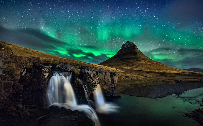 Aurora Kirkjufell Snfellsnes , aurora, borealis, bonito, forces if nature, graphy, waterfall, wide screen, nature, scenery, Iceland, HD wallpaper