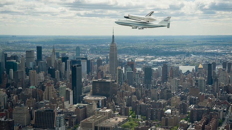 shuttle riding piggyback over nyc, city, plane, sky, shuttle, HD wallpaper