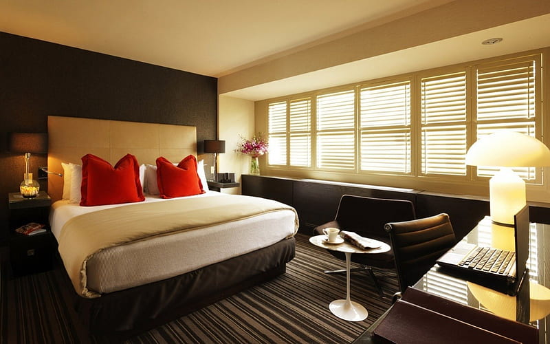 Modern bedroom interior design, red, carpet, pillows, bed, HD wallpaper
