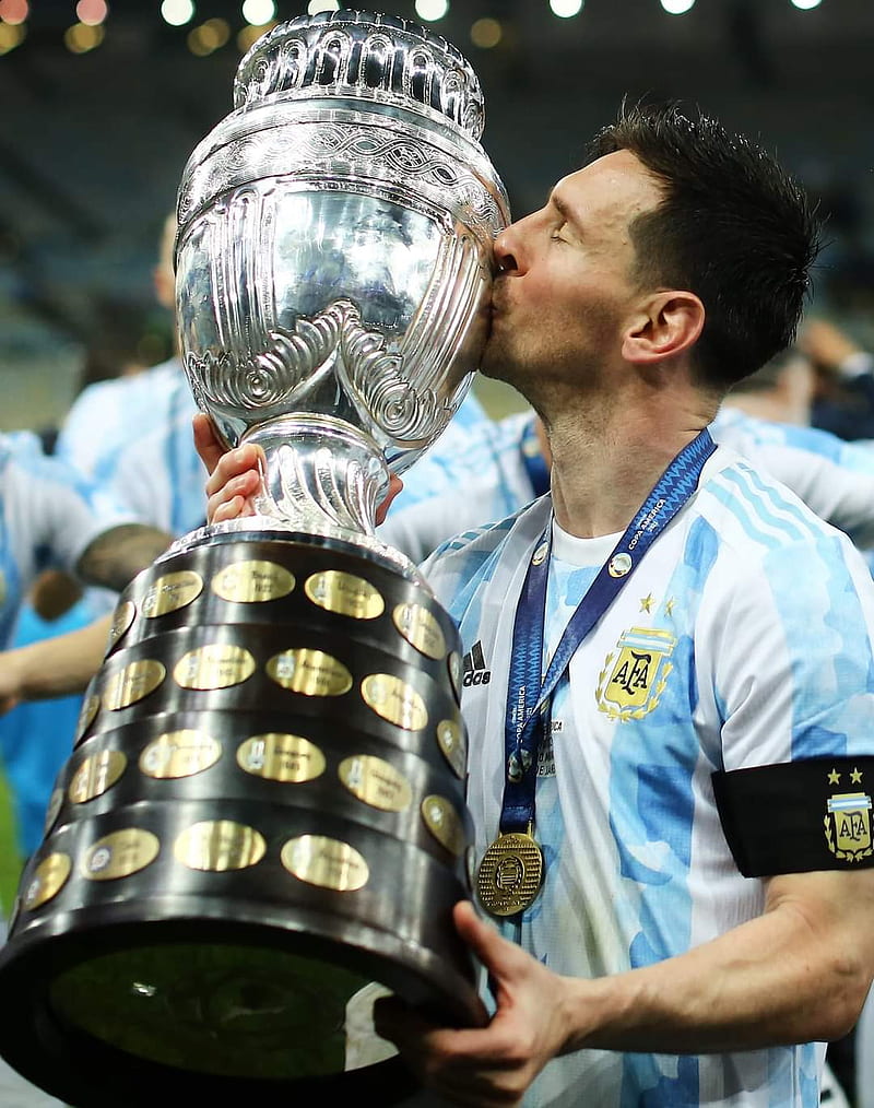Lionel Messi Finally Won The International Trophy For The Argentina After  16 Years ANN  लयनल मस क सपन 16 सल बद पर हआ 151 मच क इतजर  क बद खतम हआ
