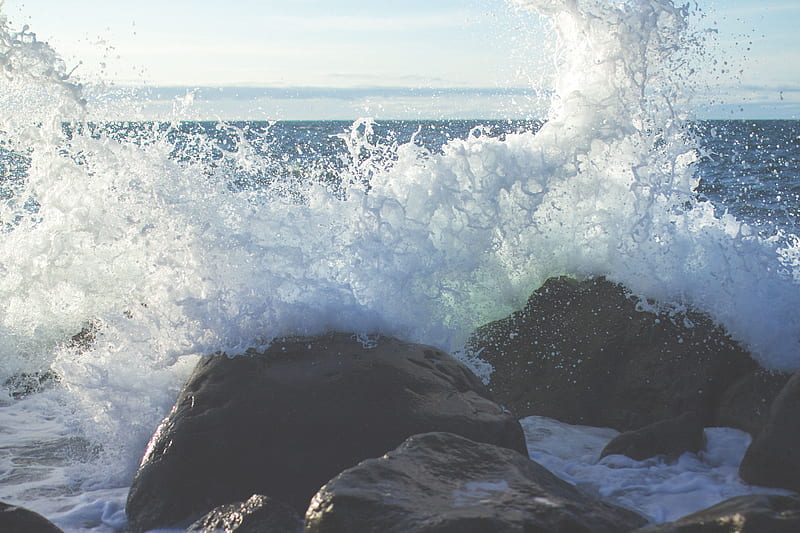 ocean waves in coastal rocks during daytime, HD wallpaper