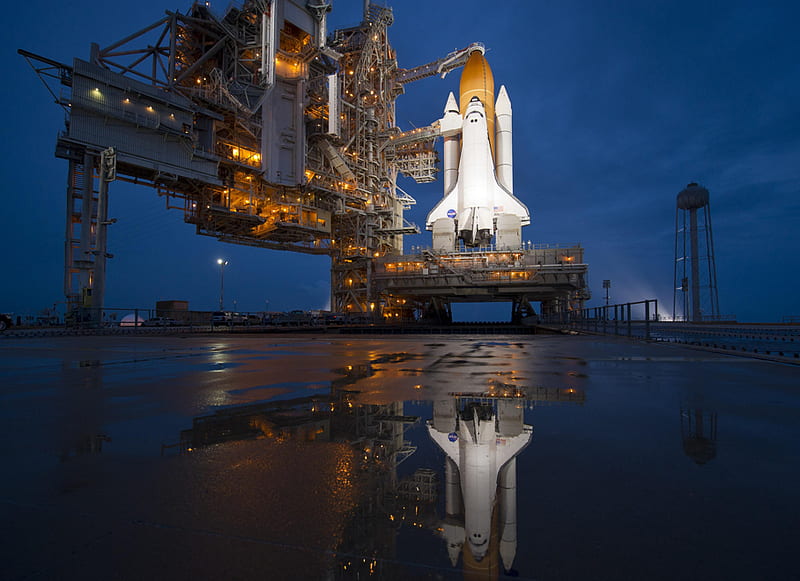 STS-135 Atlantis last time on pad 39A, eighth, dusk, ksc, shuttle, lights, historic, mission, florida, two thousand eleven, pad 39a, july, evening, reflection, blue, last, kennedy space flight center, sts-135, American, external tank, atlantis, water, usa, nasa, astronomy, 2011, rain, HD wallpaper