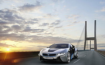Hình nền BMW cầu - bạn là một tín đồ của xe hơi và đam mê các thương hiệu nổi tiếng? Hãy cùng chúng tôi chiêm ngưỡng tấm hình nền BMW cầu – một vẻ đẹp cổ điển, đầy sự sang trọng và lịch lãm!