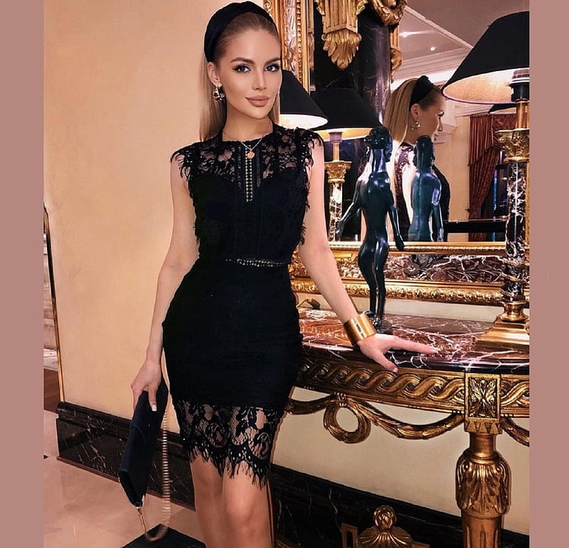 Alena Vragevskaya, lace trim, blonde, black head band, black dress, classical setting, ornament, HD wallpaper
