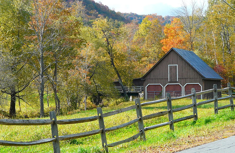 Farmhouse, fence, autumn, house, colors, bonito, beautiful place, farm, mountain, splendor, usa, fields, landscape, HD wallpaper