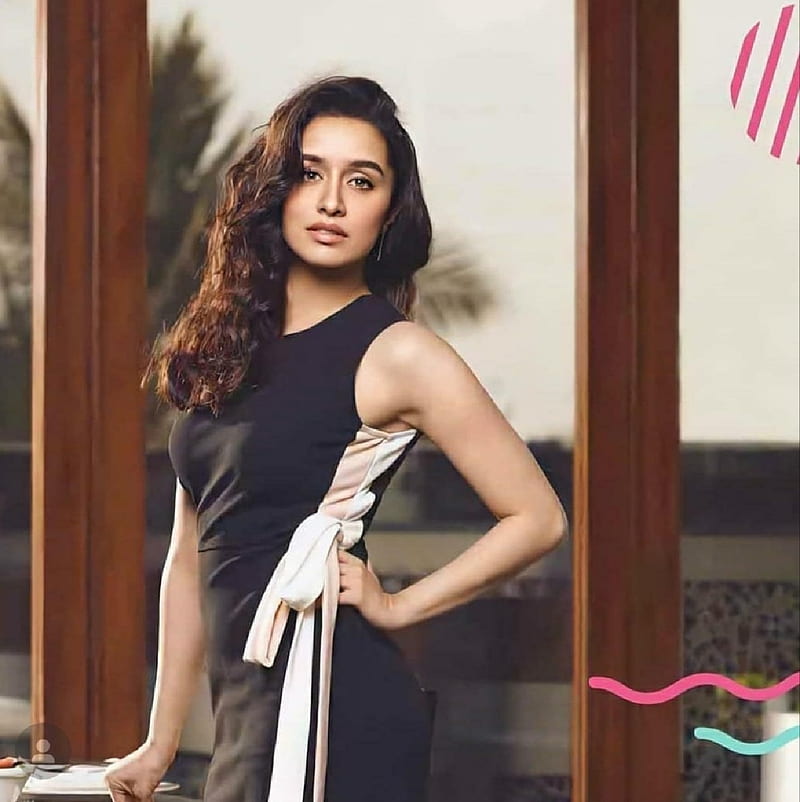 Shraddha Kapoor's embellished top with a pleated skirt is all things sassy  and blingy | PINKVILLA