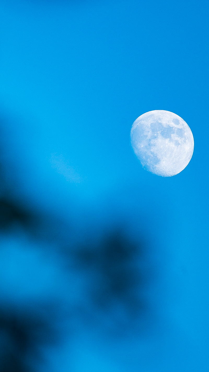 White moon in blue sky, HD phone wallpaper | Peakpx