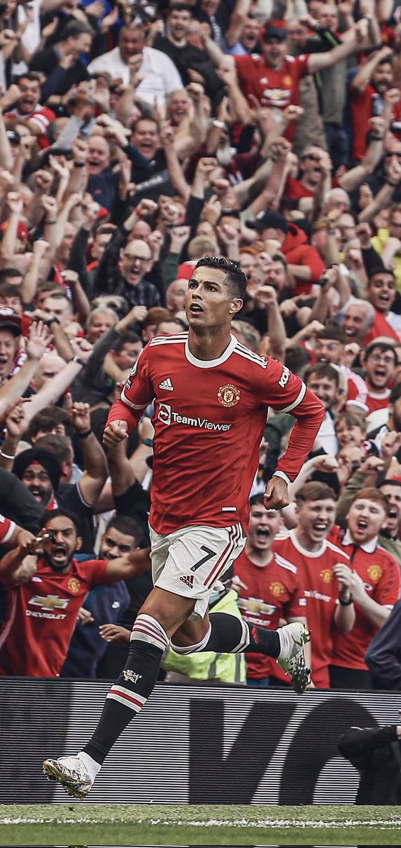 Cristiano Ronaldo  Siu Celebration Wallpaper Download  MobCup