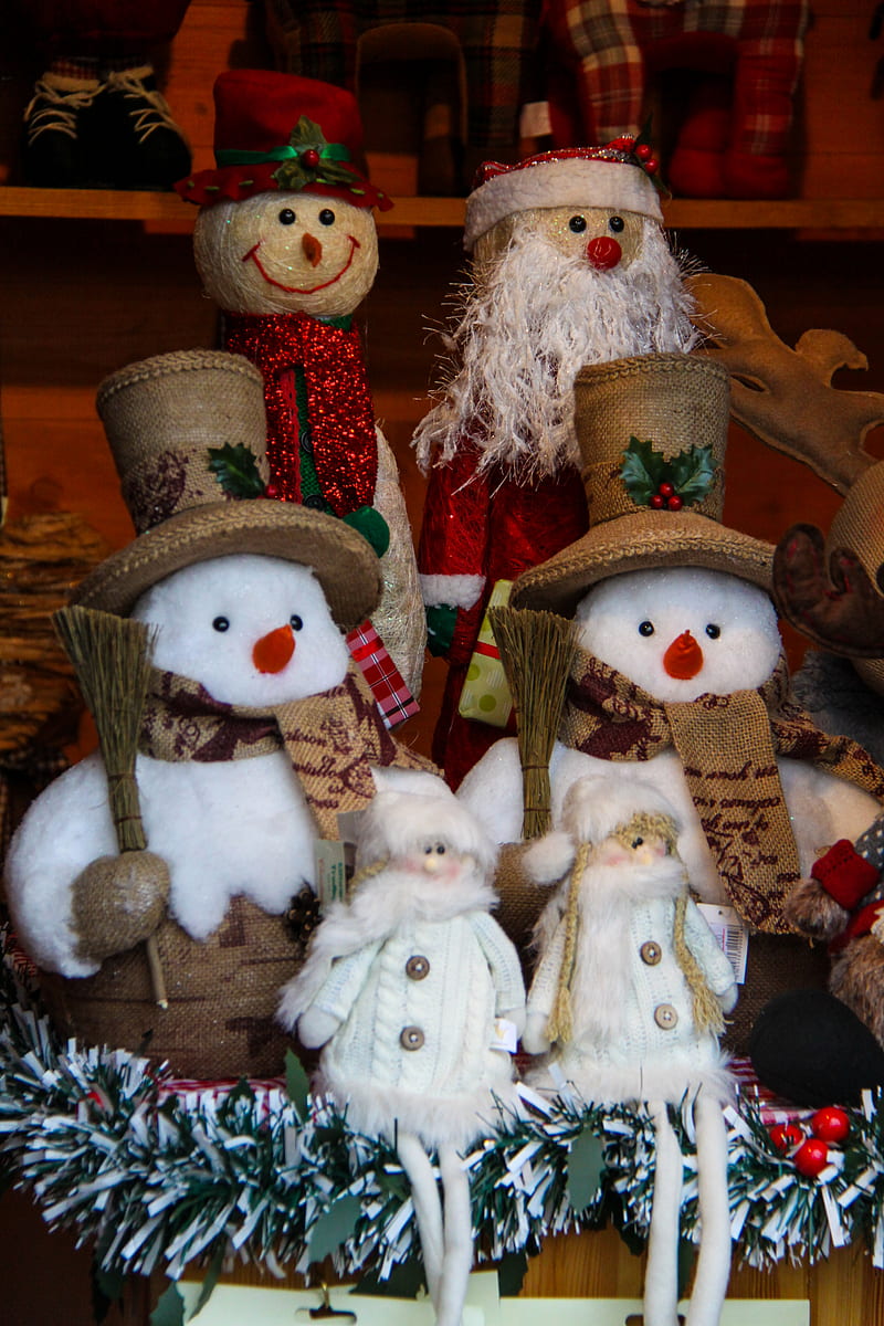 several Santa Claus and snowman plush toys, HD phone wallpaper