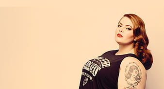 Tess Holliday shows off a new tattoo after posing in a bra  Daily Mail  Online