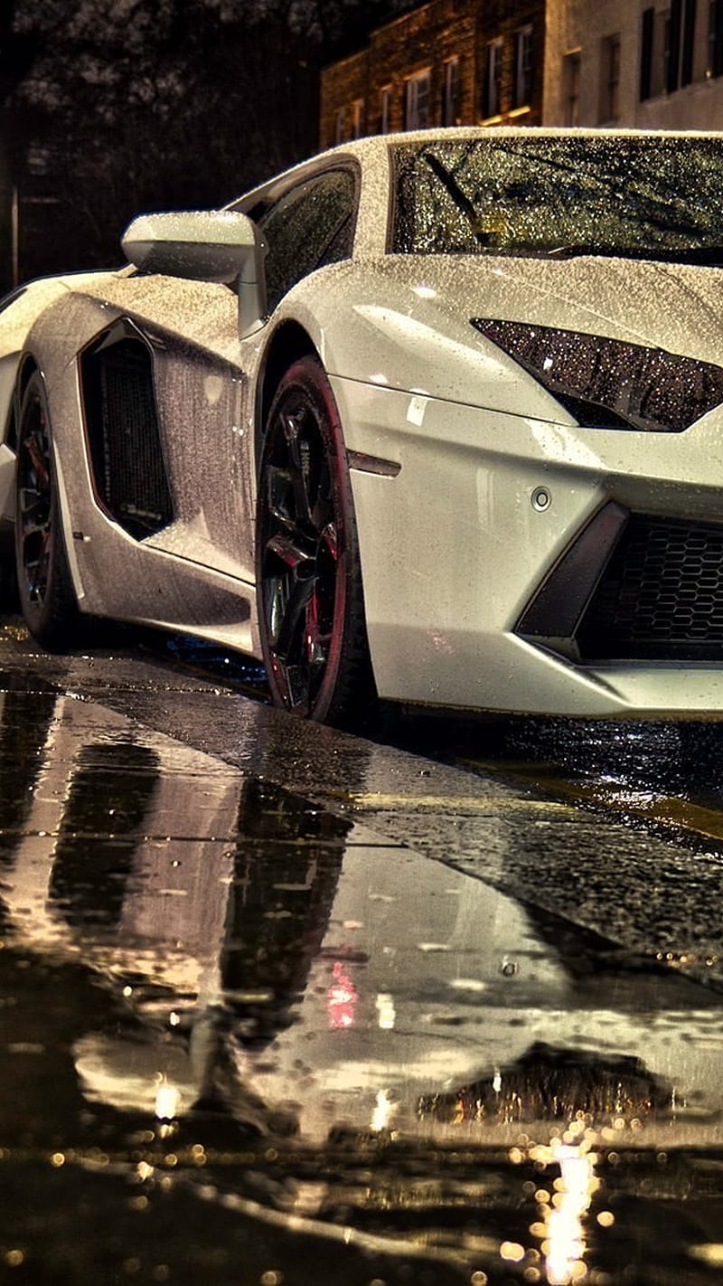 Lamborghini - thương hiệu xe hơi mà ai cũng biết đến và đều thèm muốn được trải nghiệm. Hãy xem qua hình ảnh để hiểu rõ câu nói \