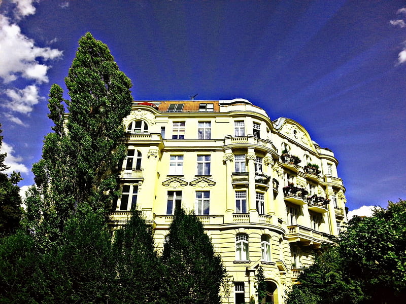 a Berlin classy dwelling, tree, sky, House, Berlin, HD wallpaper