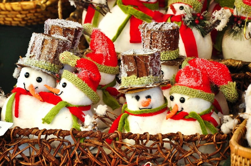 Snowmen in basket, cute, snowmen, christmas, holiday, basket, toys, winter, sweet, HD wallpaper