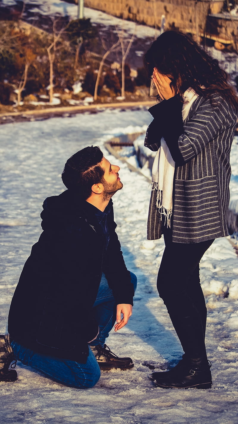 A boy proposing a girl - PixaHive