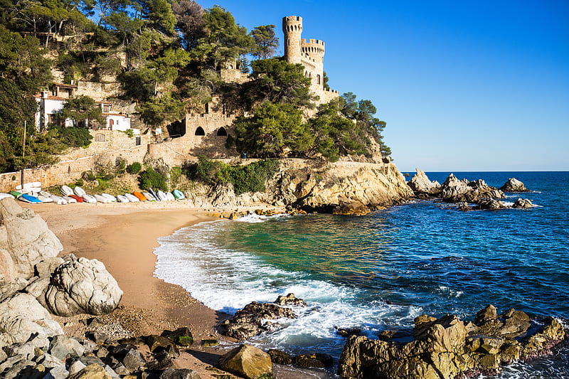 Sea castle, rocks, view, bonito, sea, beach, boats, summer, castle, sands, HD wallpaper