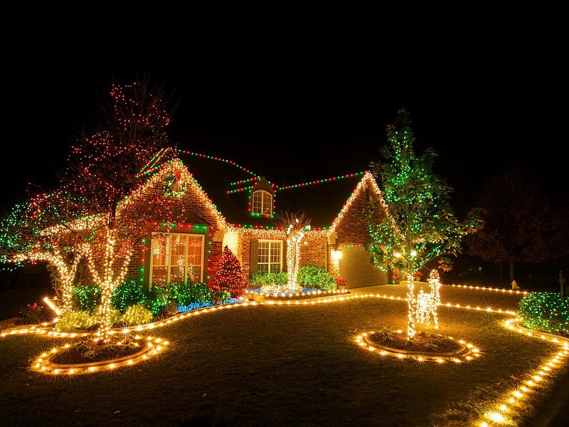 Christmas Resort, tree, house, decoration, cristmas, lights, HD wallpaper