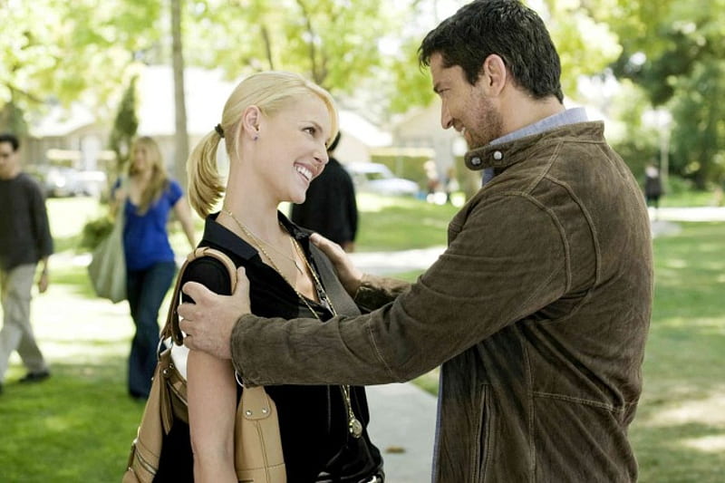 The ugly truth (2009), movie, black, blonde, man, Katherine Heigl, smile, the  ugly truth, HD wallpaper | Peakpx