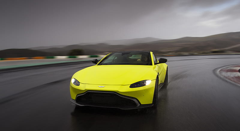 2019 Aston Martin Vantage (Lime Essence) - Front , car, HD wallpaper