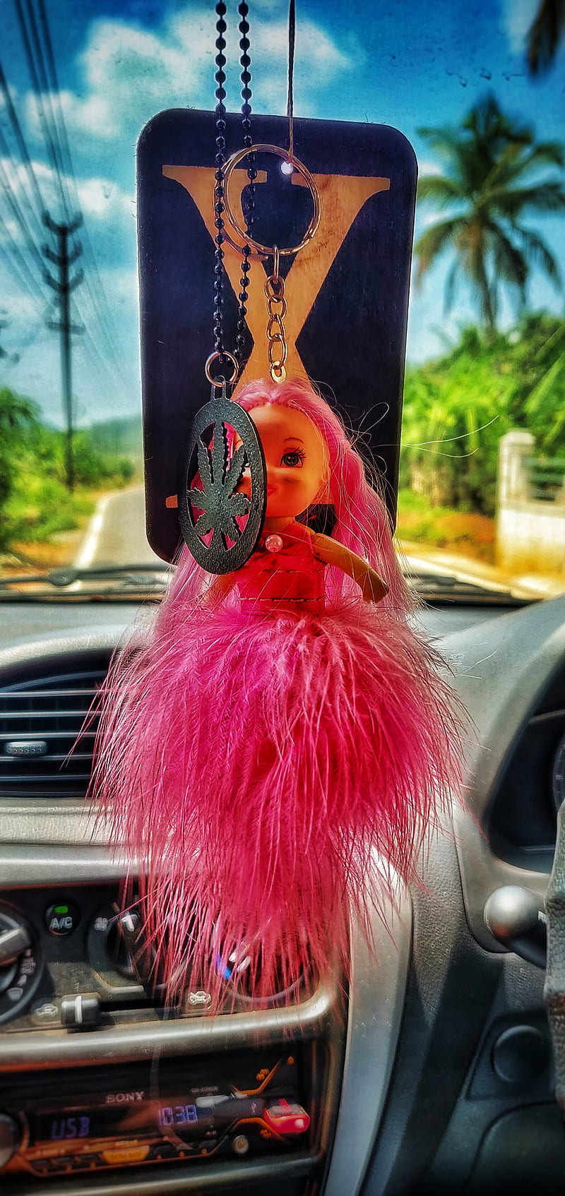 key chain, car, doll, maruti, peace, pink, HD phone wallpaper