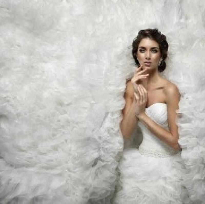White Bride, model, bride, wedding, brunettes, femininity, beauty, white dress, fashion, tulle, HD wallpaper
