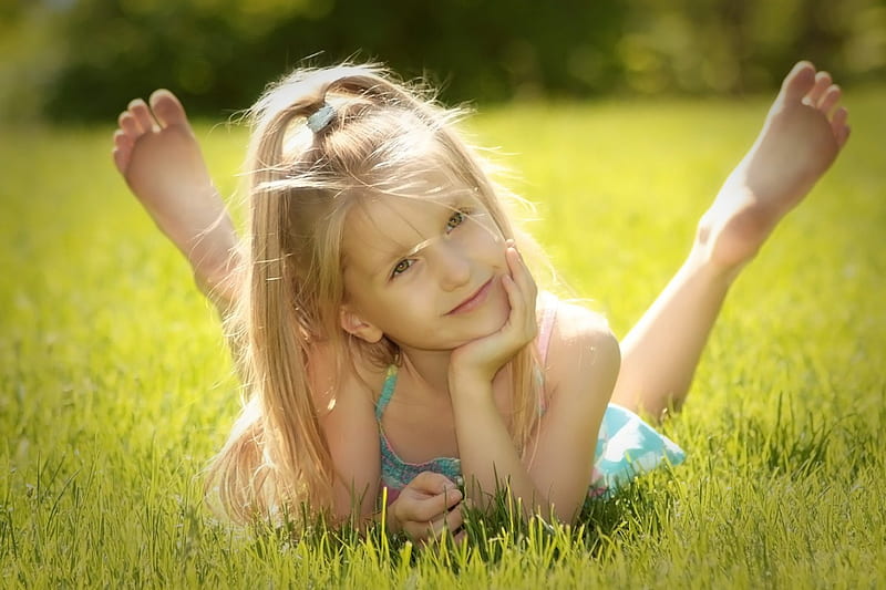 little girl, pretty, grass, adorable, sightly, sweet, nice beauty, face, child, bonny, lovely, up 500, pure, blonde, baby, cute, feet, white, Hair, little, bonito, dainty, kid, Prone, graphy, fair, green, Nexus, people, pink, Belle, comely, smile, girl, nature, childhood, HD wallpaper