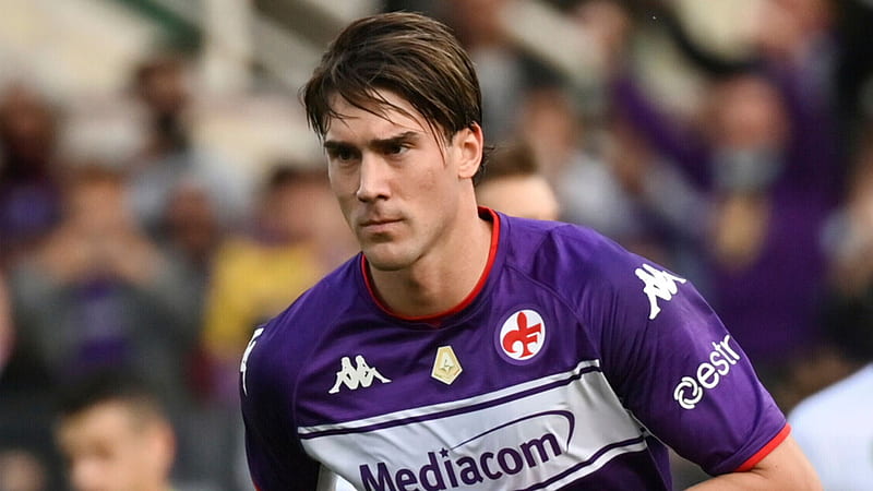 Dusan Vlahovic: Arsenal retain strong interest in Fiorentina striker but deal difficult to complete this month. Transfer Centre News, HD wallpaper