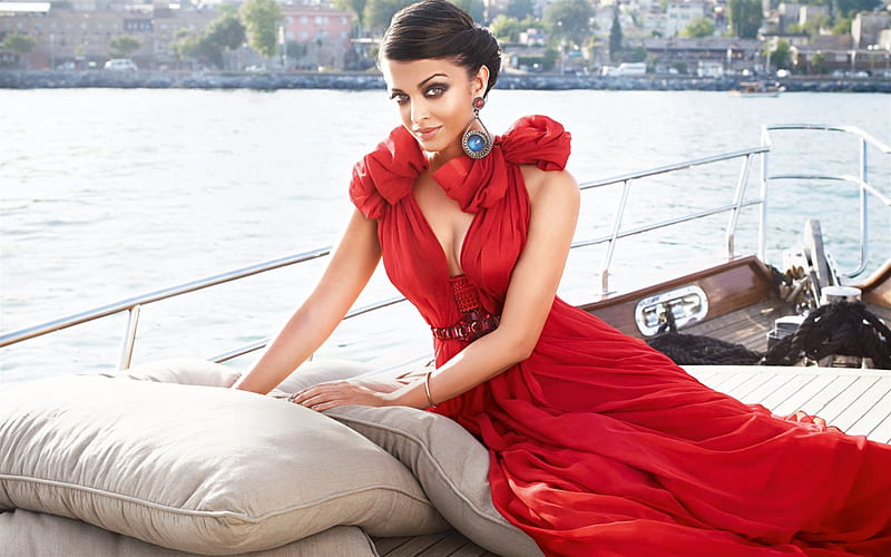 Cannes 2015: Indian beauties Aishwarya Rai Bachchan, Sonam Kapoor, Katrina  Kaif rule the red carpet | Entertainment Gallery News - The Indian Express