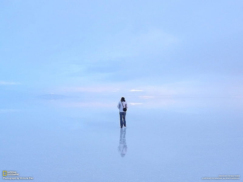 Lost in the Uyuni salt marsh-National Geographic- of the Day, HD wallpaper
