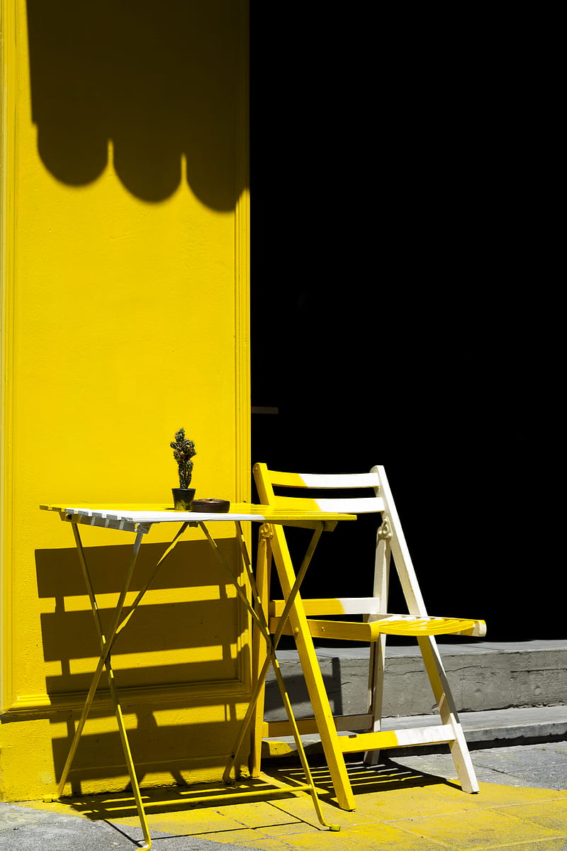 folding table and chair near yellow wall, HD phone wallpaper