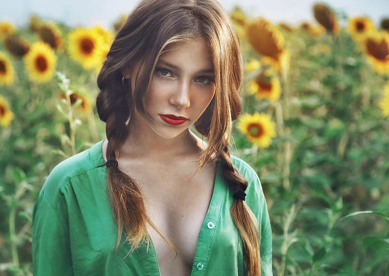 The beauty in the sunflower field, farm, pretty, green, girl, HD wallpaper