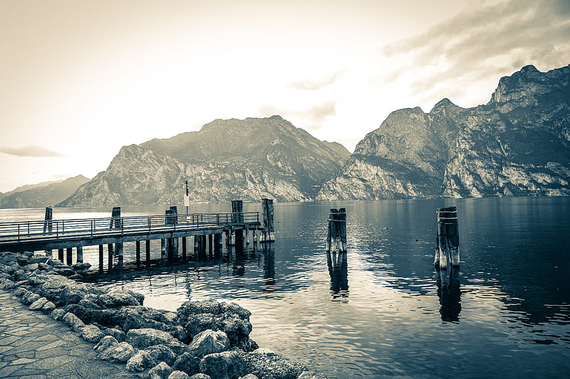The dock, beauty, black and white, climbing, dolomite, europe, fresh air, garda lake, italy, lakescape, landscape, mountains, natural, nature, oxygen, graphy, planet, swim, the largest lake, torbole, travel, vultursebastian, water, waves, world, HD wallpaper