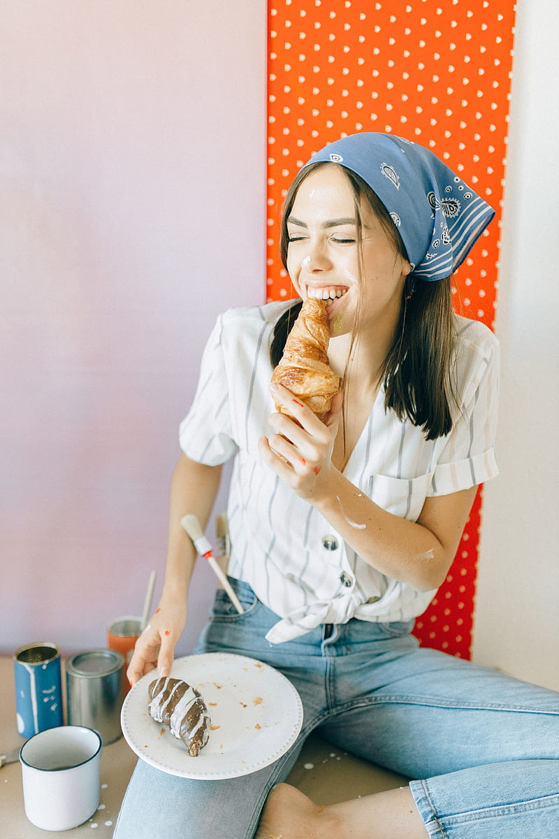 Woman in White Shirt and Blue Denim Skirt Eating Bread, HD phone wallpaper