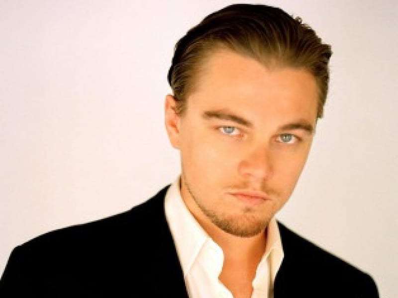 Leonardo DiCaprio, male, great blue eyes, dark hair, handsome, sweet look,  actor, HD wallpaper | Peakpx